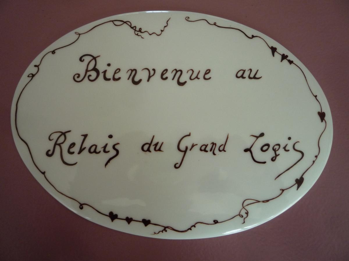 Le Relais Du Grand Logis Bed and Breakfast Civrieux Εξωτερικό φωτογραφία
