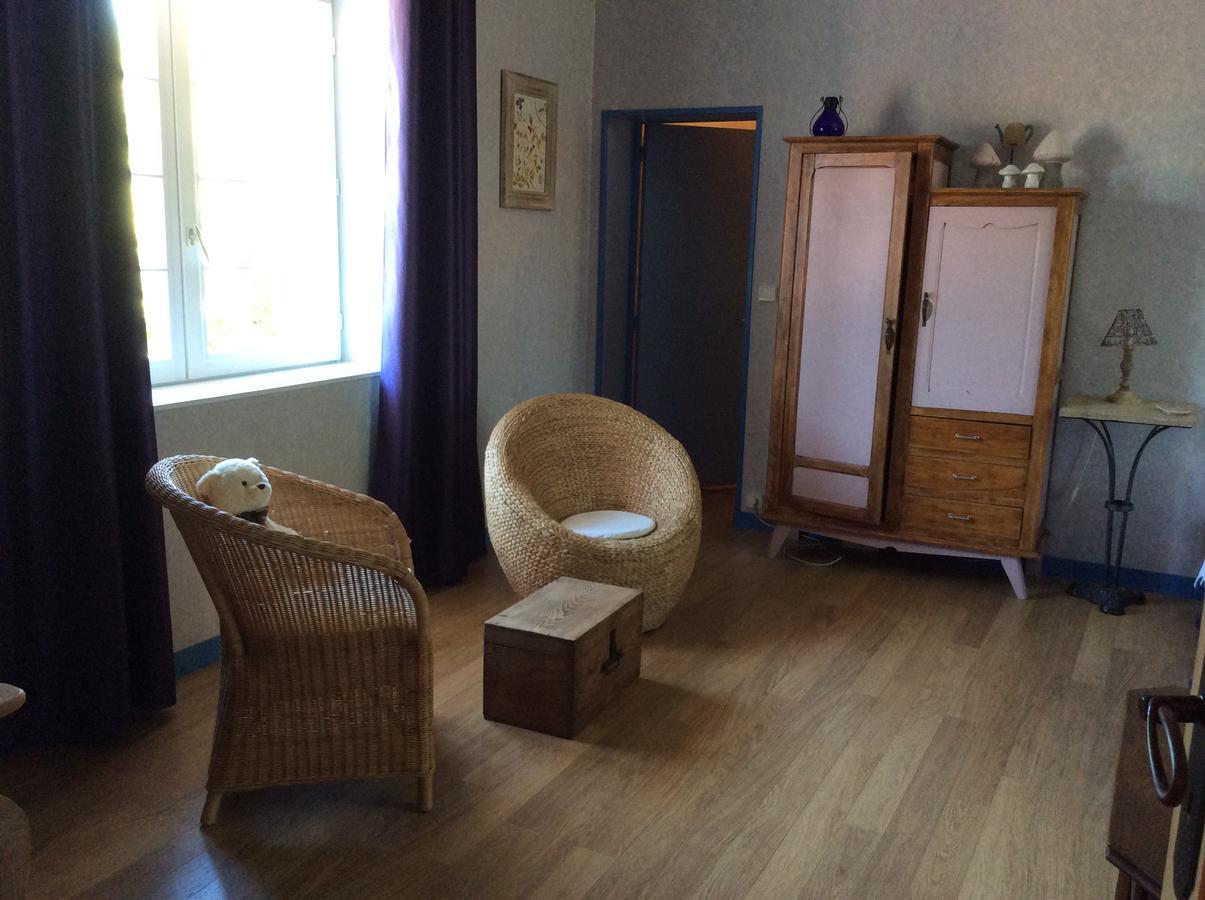 Le Relais Du Grand Logis Bed and Breakfast Civrieux Εξωτερικό φωτογραφία