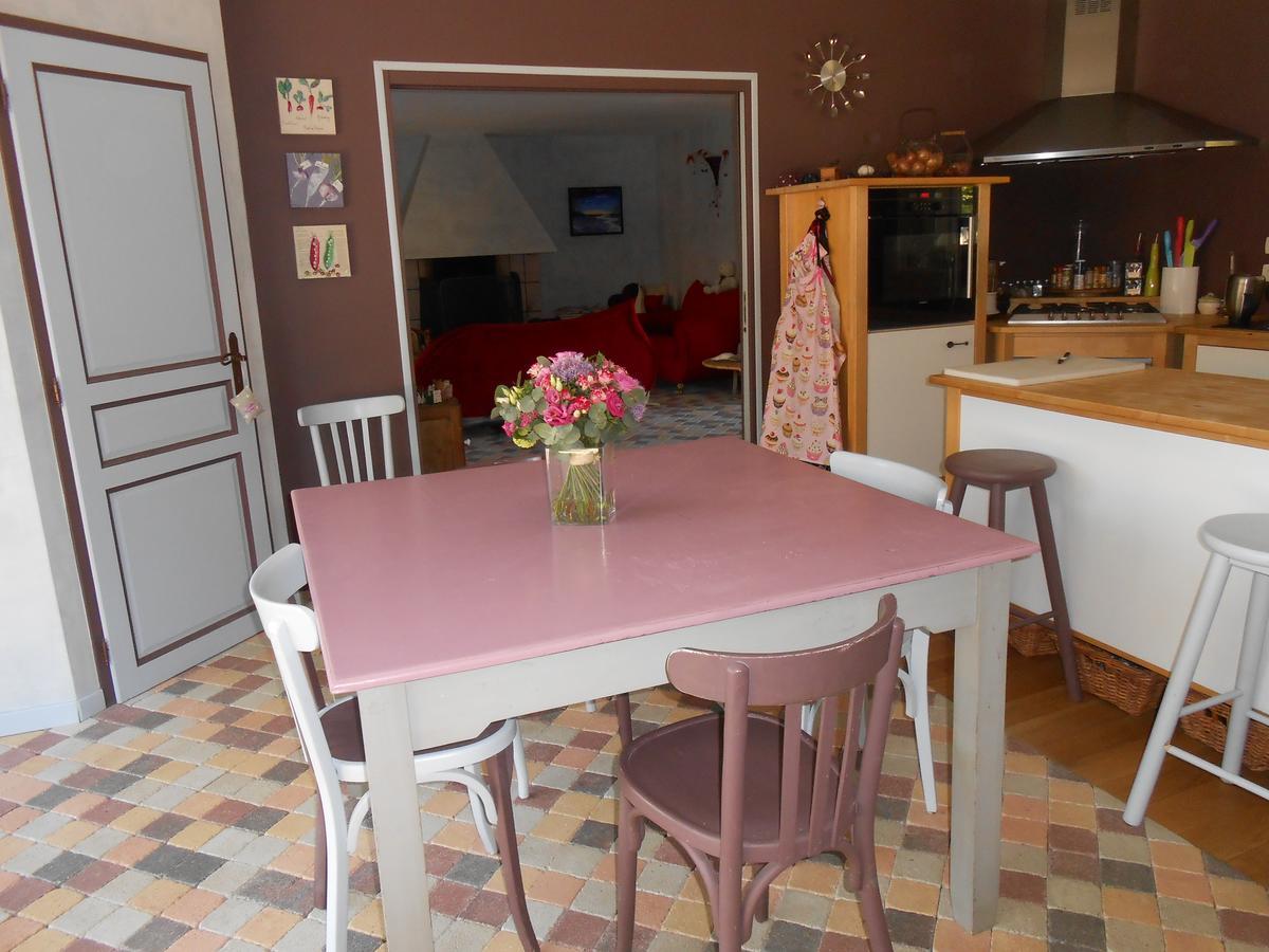 Le Relais Du Grand Logis Bed and Breakfast Civrieux Εξωτερικό φωτογραφία